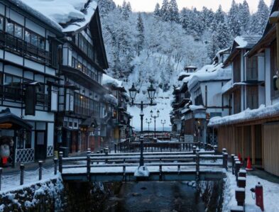 Rekomendasi Onsen Terbaik di Musim Dingin Jepang yang Bikin Nagih