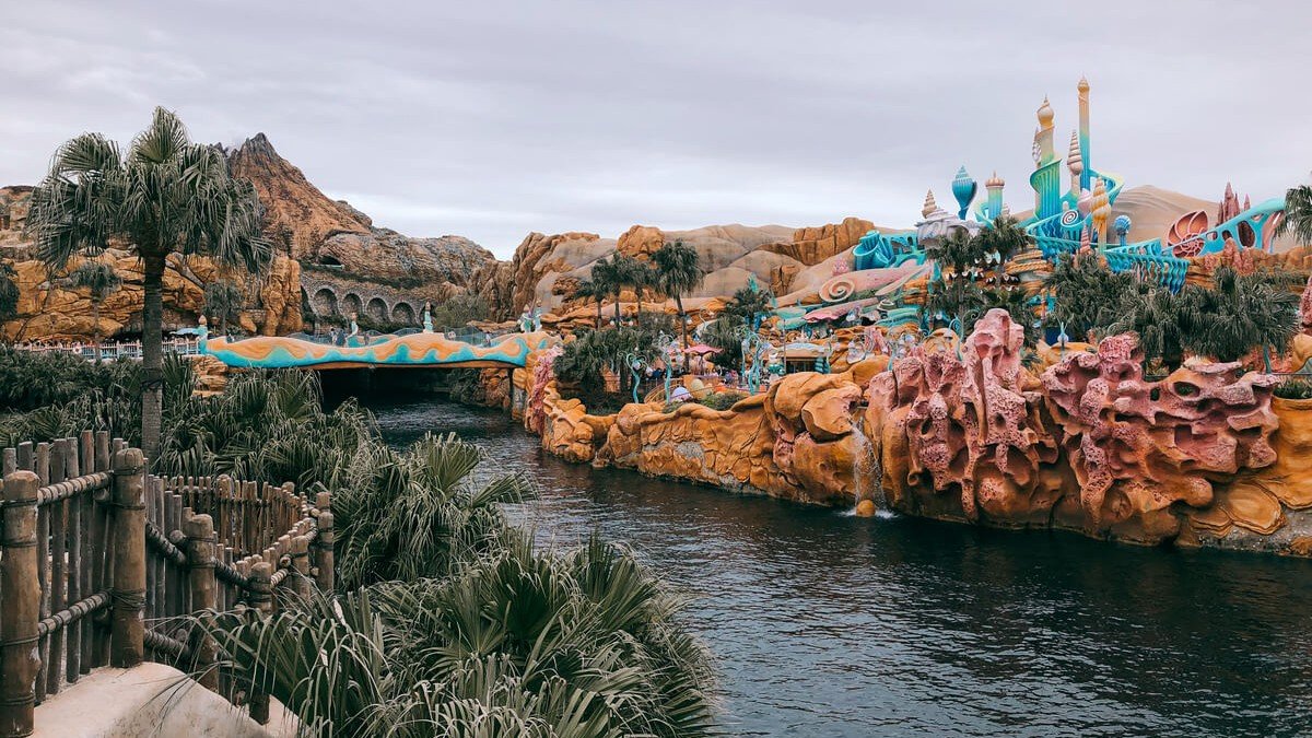 Panduan Wisata Tokyo DisneySea Terlengkap & Tips Fantasy Springs